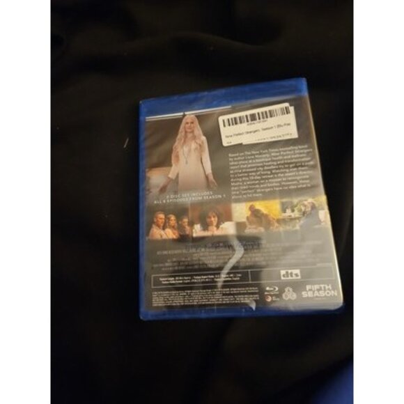 Brand New Nine Perfect Strangers Season 1, 2 disc blu ray set Nicole Kidman - Picture 2 of 2